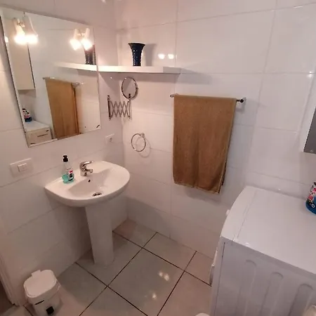 Apartment Colina *