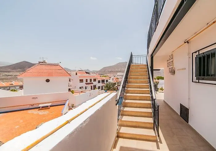 Апартаменты Colina Sea View - Pool & Wifi , Cristianos *