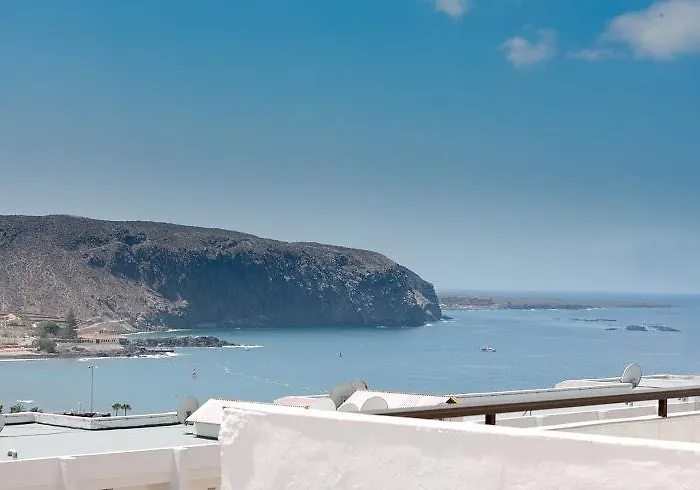 Colina Sea View - Pool & Wifi , Cristianos Daire *