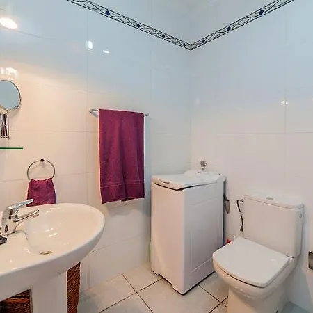 アパート Colina Apartment Sea View - Pool & Wifi , Los Cristianos ロスクリスティアーノス